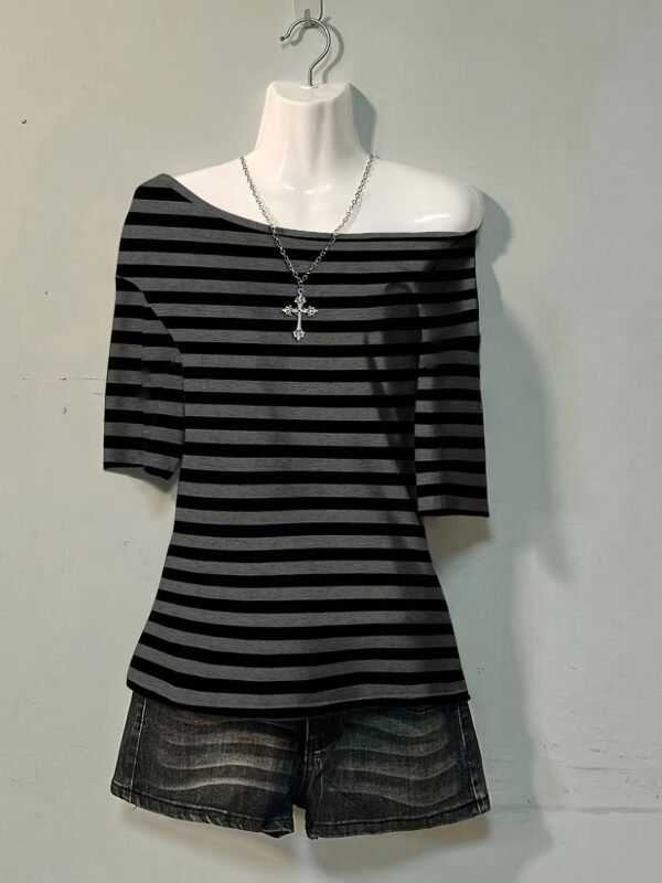 04-15.jpg Stylish Striped Gothic Off-Shoulder T-Shirt