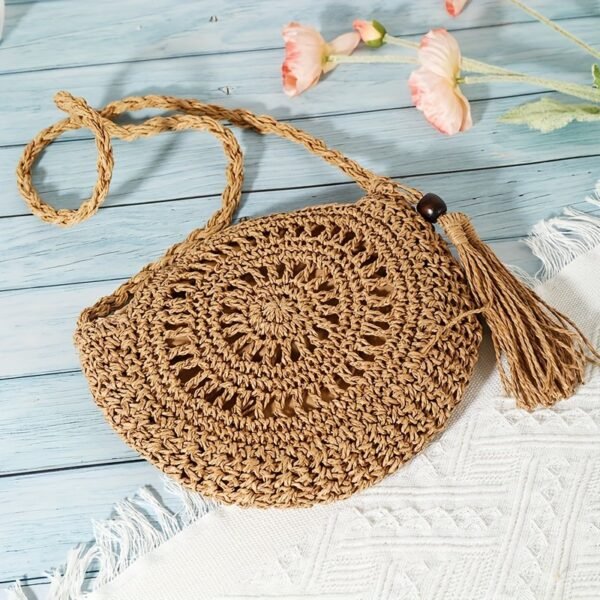 39efba15b62e1ffcb4e123e5fffb5009.jpg Boho Luxe Round Cutout Crossbody Bag
