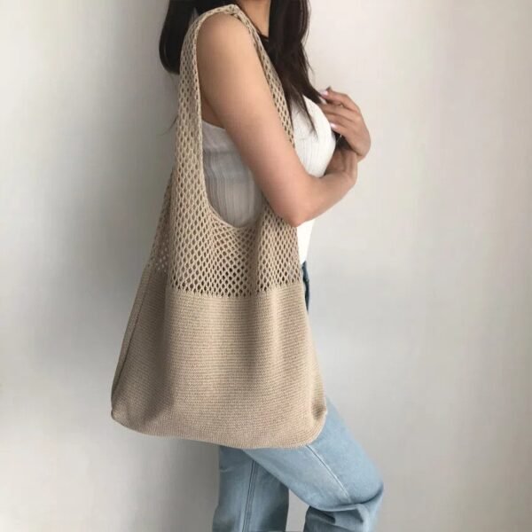 c3f4e42e-b6c9-48f9-8ab7-fbb6d2c1634c_860x860.jpeg Retro Crochet Shoulder Bag